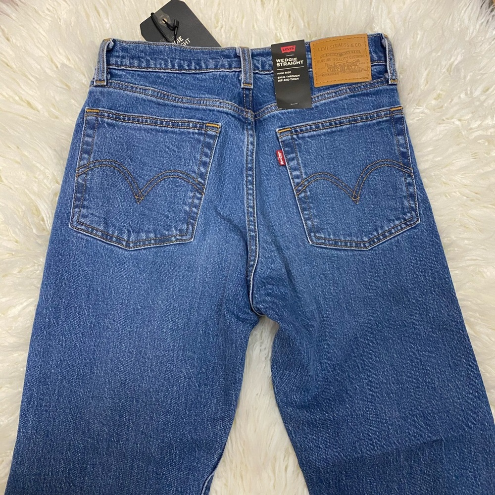 Levis premium high rise wedgie straight jeans